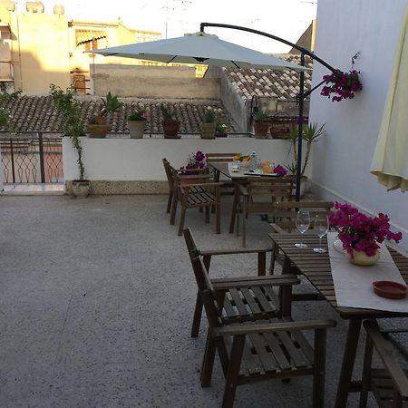 Case Vacanze Le Rose Villa Noto Kültér fotó