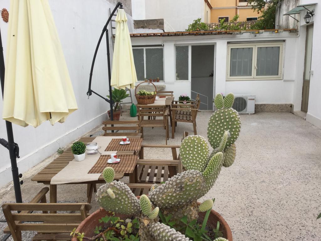 Case Vacanze Le Rose Villa Noto Kültér fotó