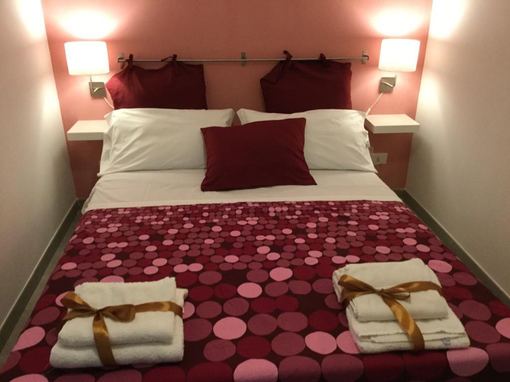 Case Vacanze Le Rose Villa Noto Kültér fotó
