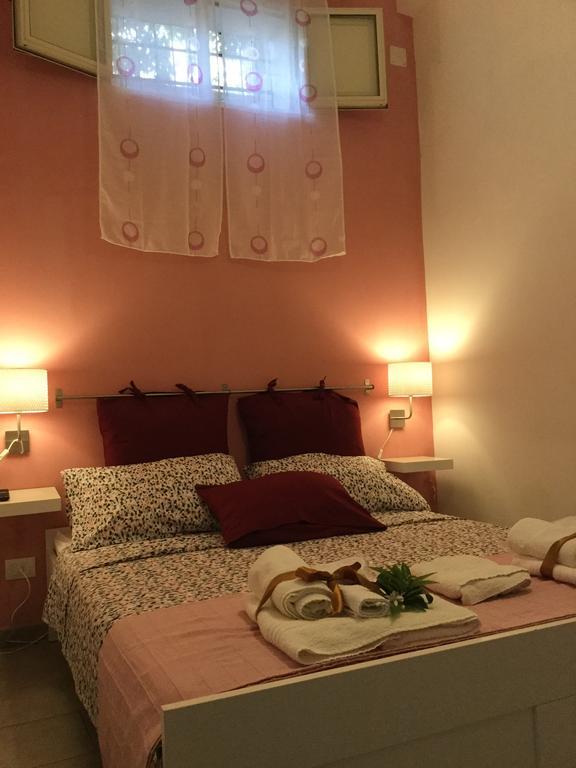 Case Vacanze Le Rose Villa Noto Kültér fotó